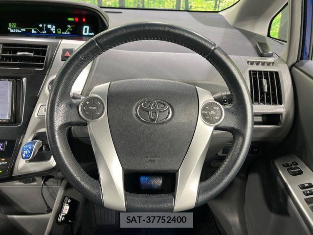 Toyota PRIUS ALPHA 2012-01 7359414-10