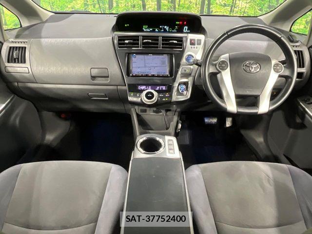 Toyota PRIUS ALPHA 2012-01 7359414-1