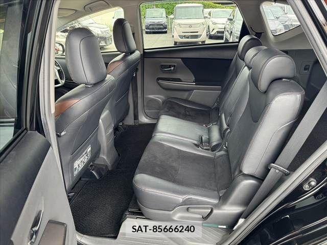 Toyota PRIUS ALPHA 2013-10 7359417-18