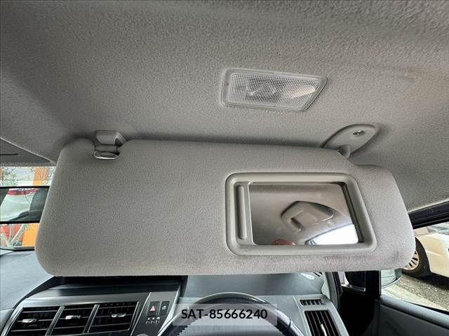Toyota PRIUS ALPHA 2013-10 7359417-29