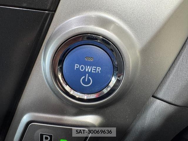 Toyota PRIUS ALPHA 2013-11 7359412-21