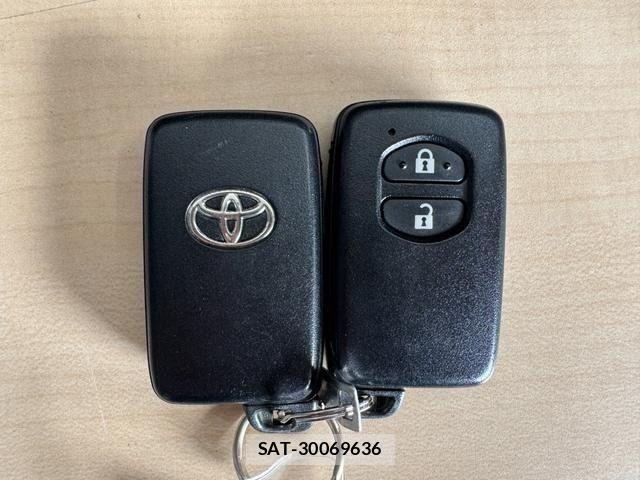 Toyota PRIUS ALPHA 2013-11 7359412-29