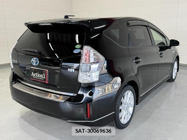 Toyota PRIUS ALPHA 2013-11 7359412-5