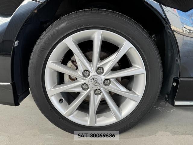 Toyota PRIUS ALPHA 2013-11 7359412-7