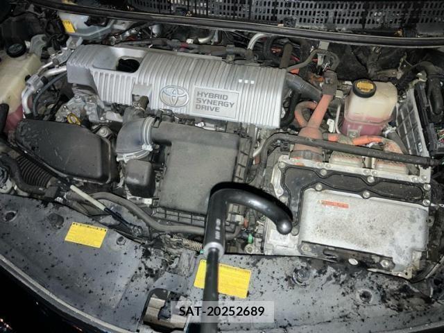 Toyota PRIUS ALPHA 2012-02 7359422-19