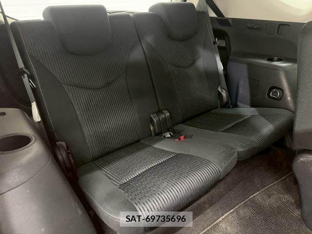 Toyota PRIUS ALPHA 2017-04 7359407-11