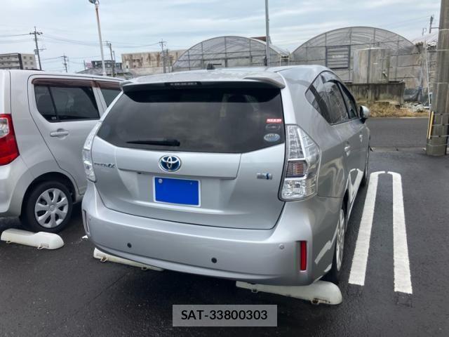 Toyota PRIUS ALPHA 2011-06 7359416-10