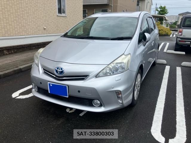 Toyota PRIUS ALPHA 2011-06 7359416-1