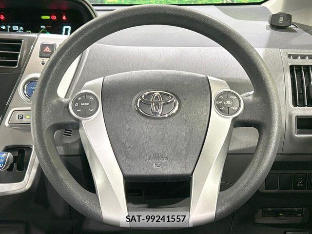 Toyota PRIUS ALPHA 2013-09 7393682-11