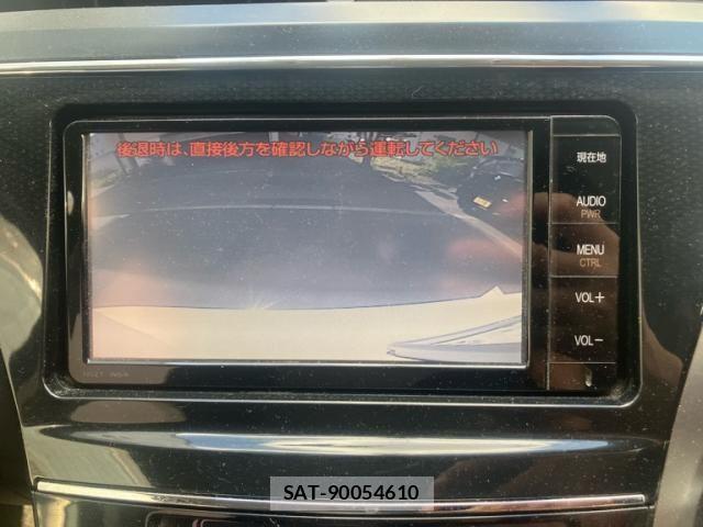 Toyota PRIUS ALPHA 2015-01 7393689-23