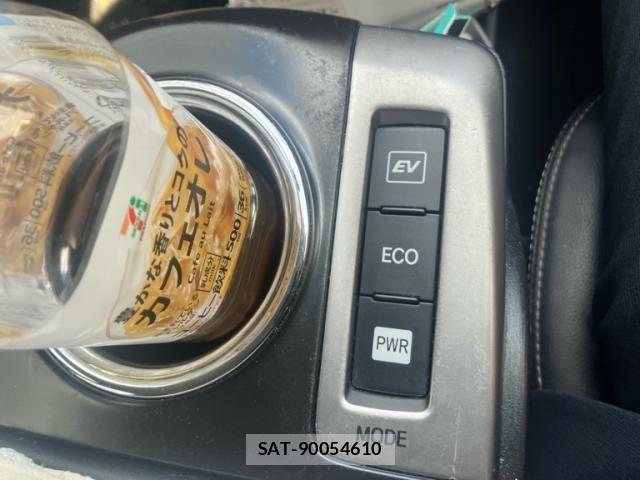 Toyota PRIUS ALPHA 2015-01 7393689-24