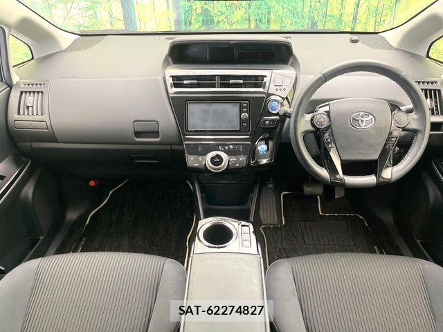 Toyota PRIUS ALPHA 2018-05 7393680-1