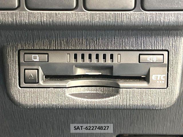 Toyota PRIUS ALPHA 2018-05 7393680-6