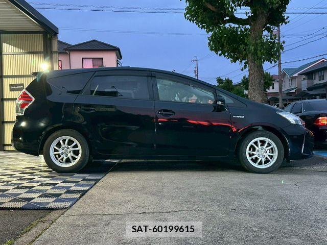 Toyota PRIUS ALPHA 2015-07 7393688-9