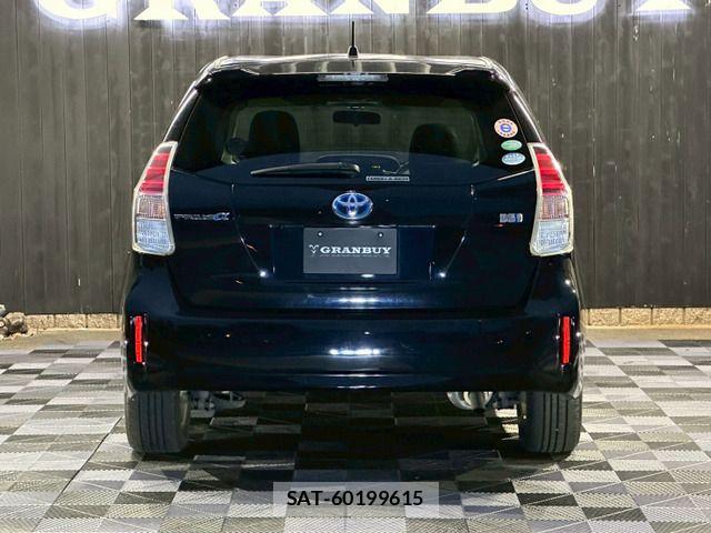 Toyota PRIUS ALPHA 2015-07 7393688-13
