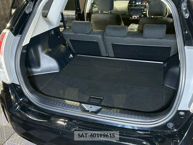 Toyota PRIUS ALPHA 2015-07 7393688-15