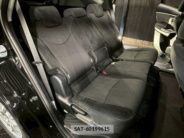 Toyota PRIUS ALPHA 2015-07 7393688-6
