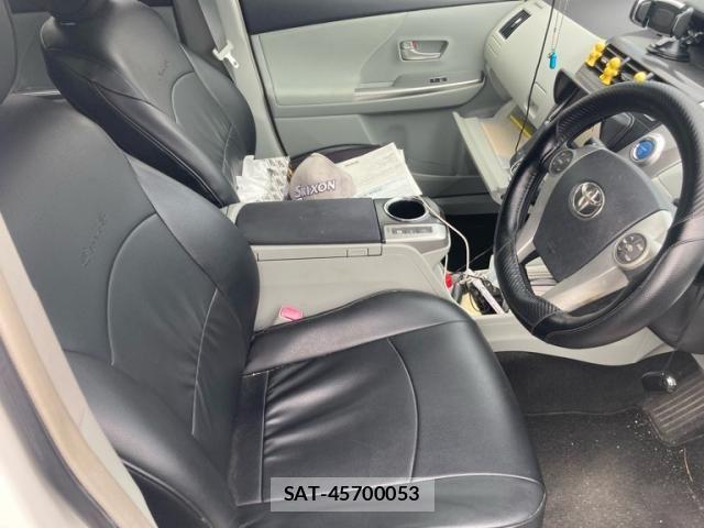 Toyota PRIUS ALPHA 2012-01 7393692-13