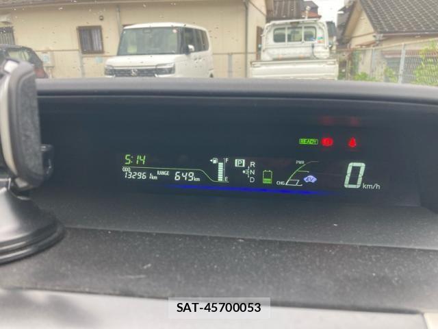 Toyota PRIUS ALPHA 2012-01 7393692-18