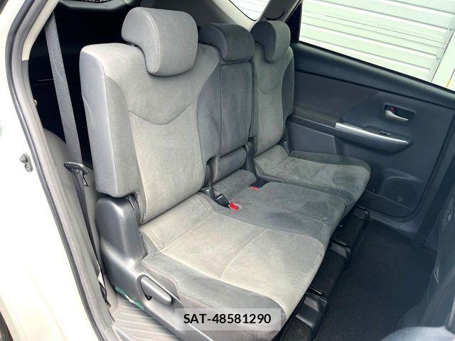 Toyota PRIUS ALPHA 2013-09 7393687-9