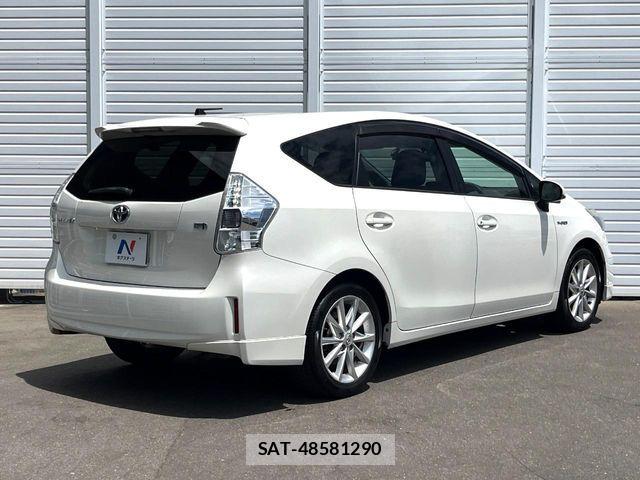 Toyota PRIUS ALPHA 2013-09 7393687-16