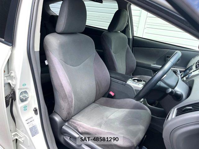 Toyota PRIUS ALPHA 2013-09 7393687-8