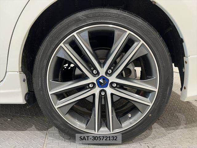 Toyota PRIUS ALPHA 2015-06 7393683-28