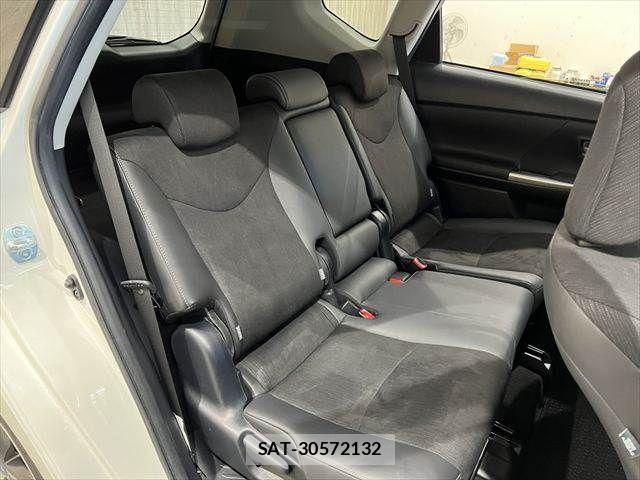 Toyota PRIUS ALPHA 2015-06 7393683-7