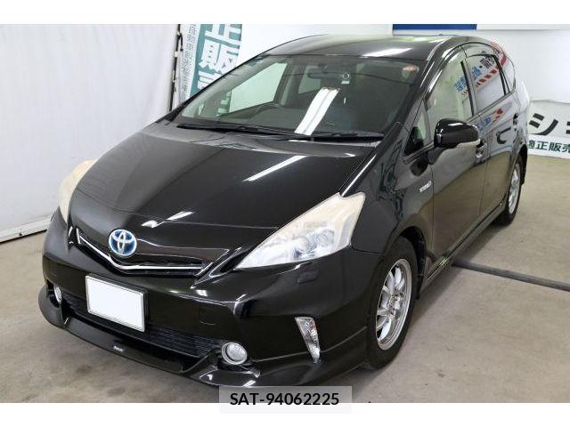 Toyota PRIUS ALPHA 2012-08 7393690-1
