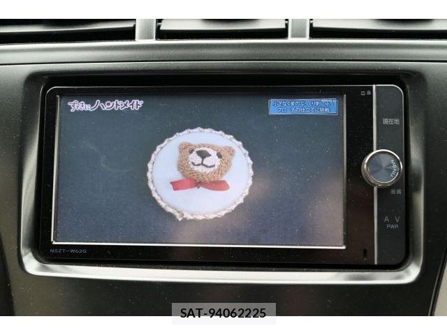 Toyota PRIUS ALPHA 2012-08 7393690-19