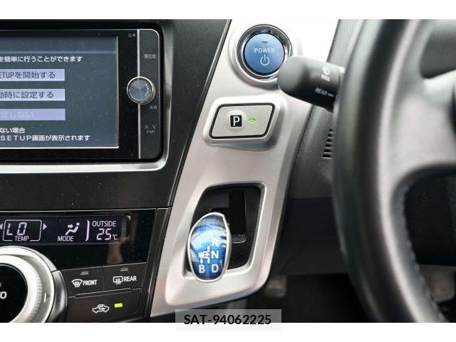 Toyota PRIUS ALPHA 2012-08 7393690-22