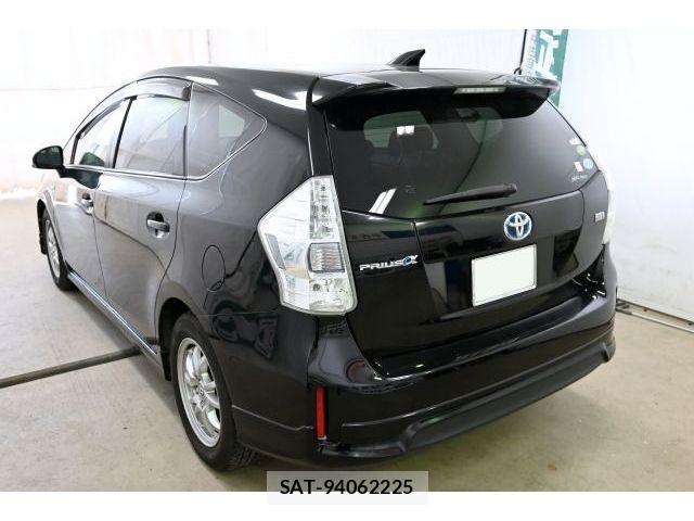 Toyota PRIUS ALPHA 2012-08 7393690-2