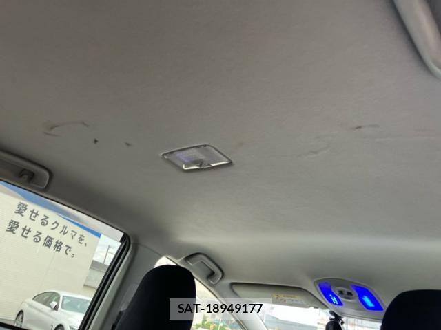 Toyota PRIUS ALPHA 2014-02 7393691-10