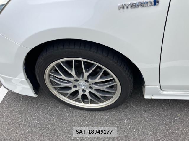 Toyota PRIUS ALPHA 2014-02 7393691-14