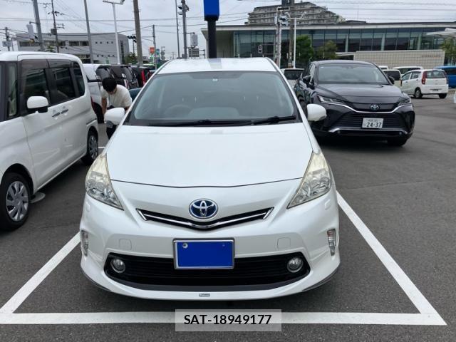 Toyota PRIUS ALPHA 2014-02 7393691-2