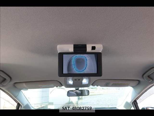 Toyota PRIUS ALPHA 2012-05 7457025-10