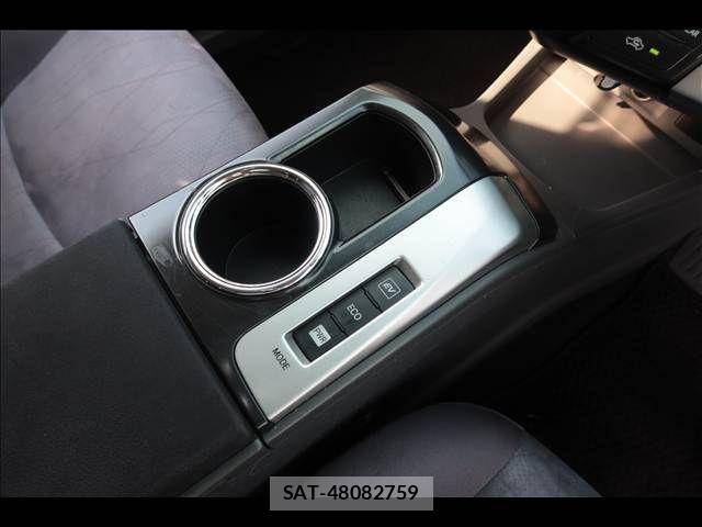 Toyota PRIUS ALPHA 2012-05 7457025-27