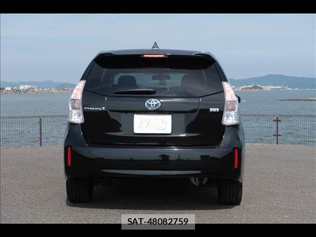 Toyota PRIUS ALPHA 2012-05 7457025-4