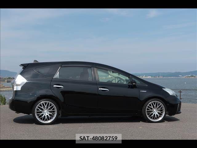 Toyota PRIUS ALPHA 2012-05 7457025-6