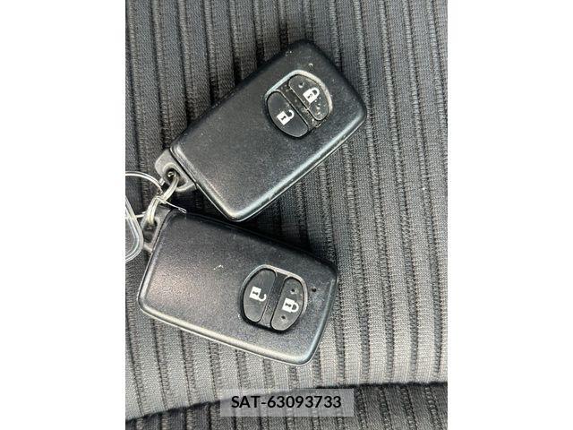 Toyota PRIUS ALPHA 2015-11 7457015-11
