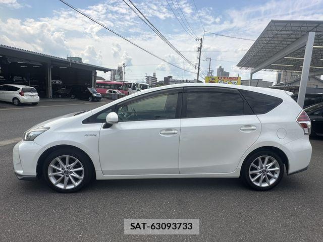 Toyota PRIUS ALPHA 2015-11 7457015-19