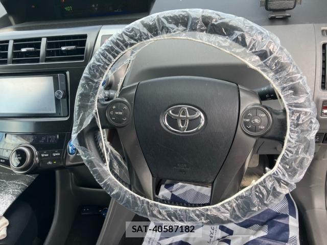 Toyota PRIUS ALPHA 2013-12 7457041-12