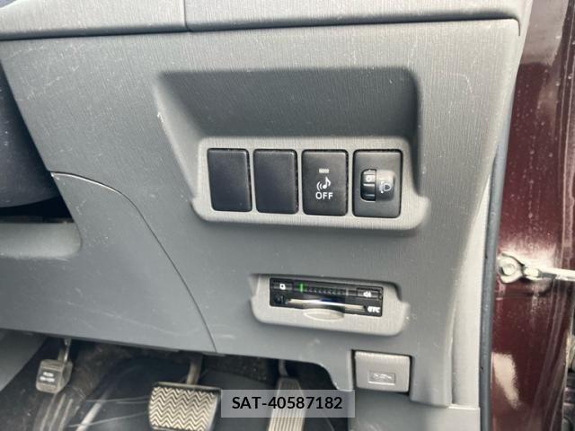 Toyota PRIUS ALPHA 2013-12 7457041-14