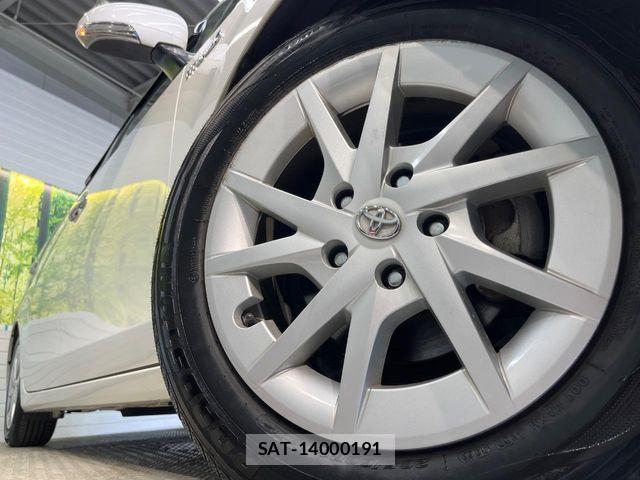 Toyota PRIUS ALPHA 2012-11 7457024-13