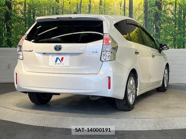 Toyota PRIUS ALPHA 2012-11 7457024-17