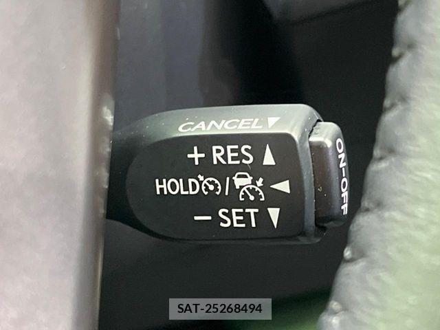 Toyota PRIUS ALPHA 2018-08 7457004-5