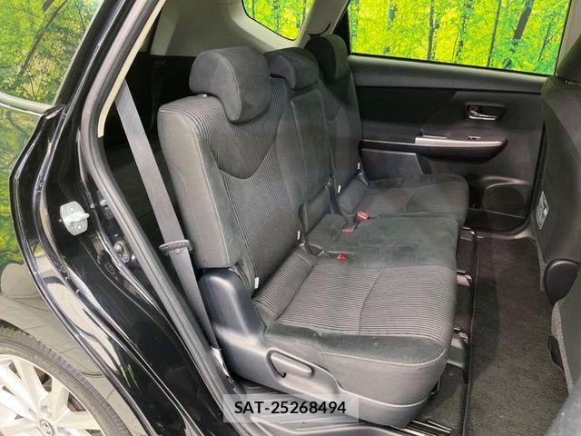Toyota PRIUS ALPHA 2018-08 7457004-8