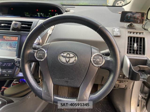 Toyota PRIUS ALPHA 2013-12 7457022-9