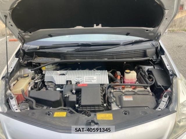 Toyota PRIUS ALPHA 2013-12 7457022-11