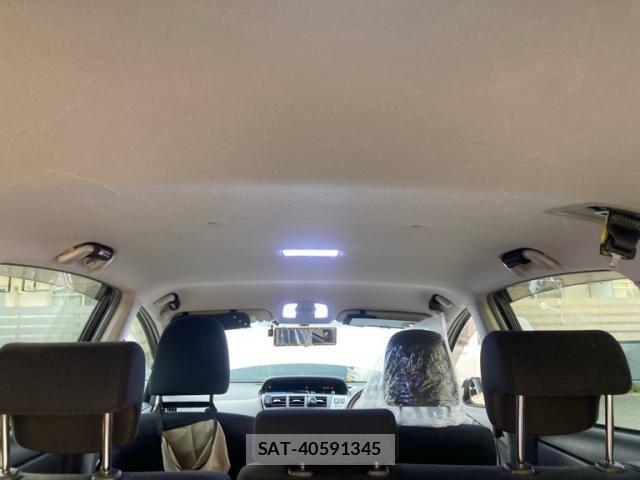 Toyota PRIUS ALPHA 2013-12 7457022-18